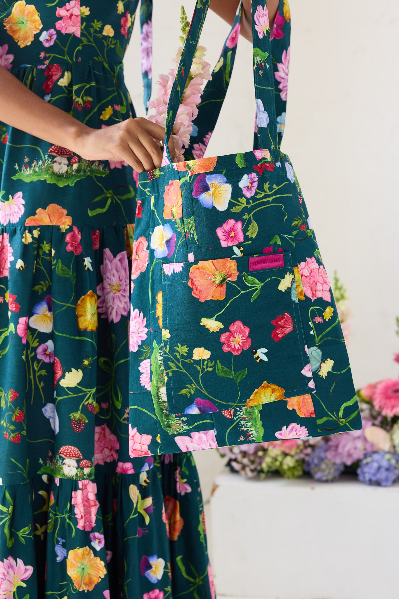 What's Left Dreamscape Tote- Forest Green