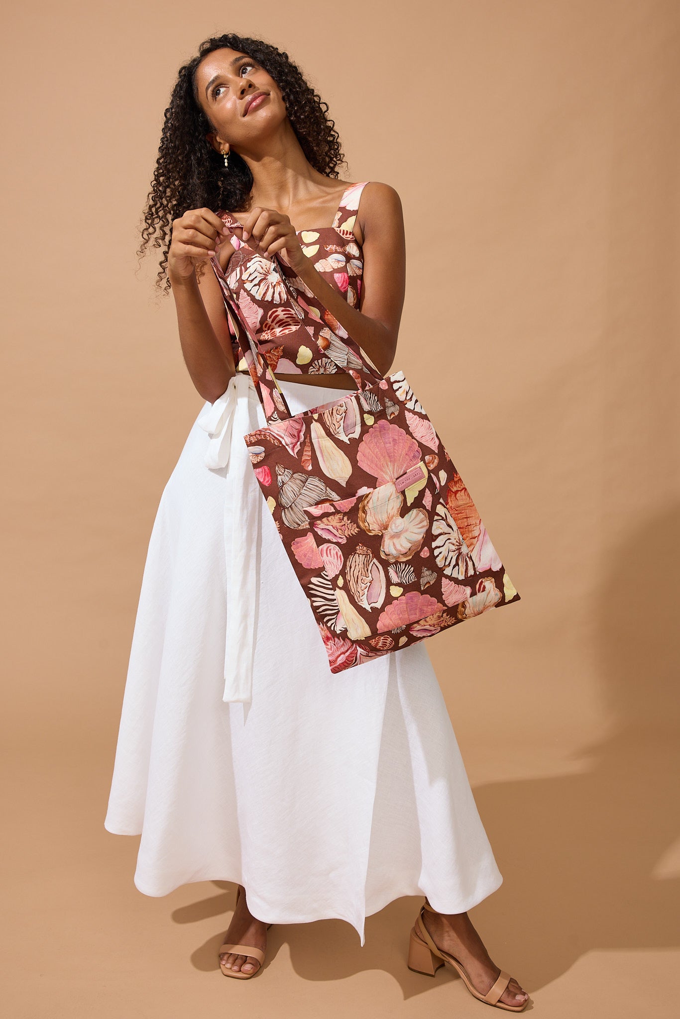 The Tote - Chocolate Seashell