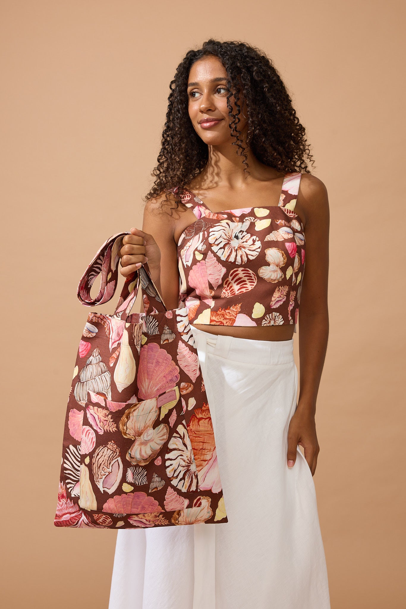 The Tote - Chocolate Seashell