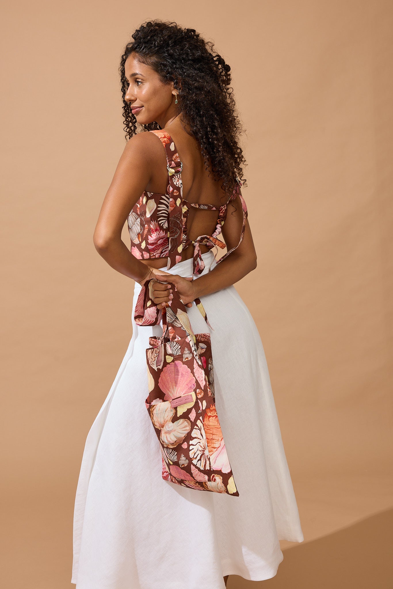 The Tote - Chocolate Seashell