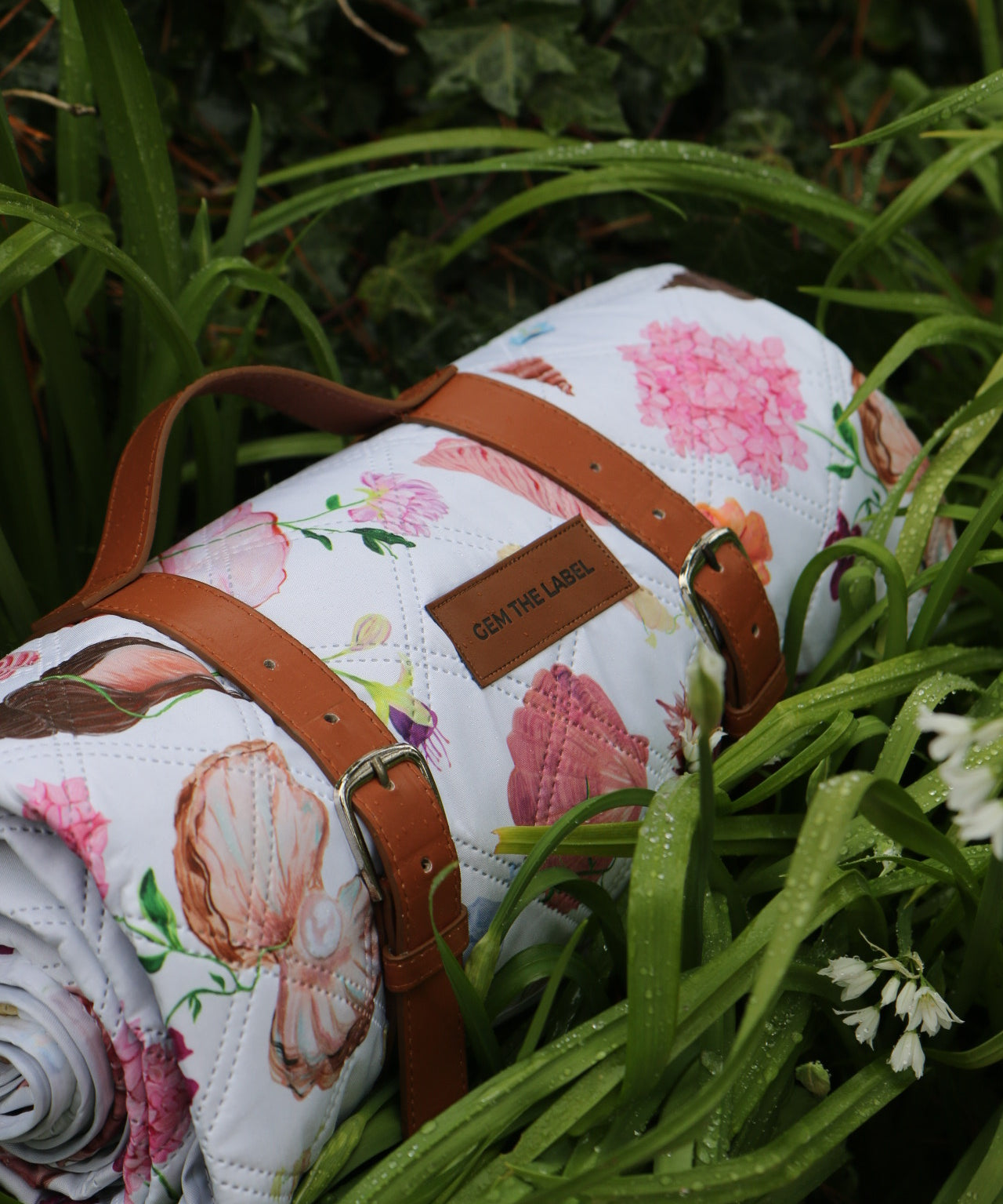 Shell Picnic Rug