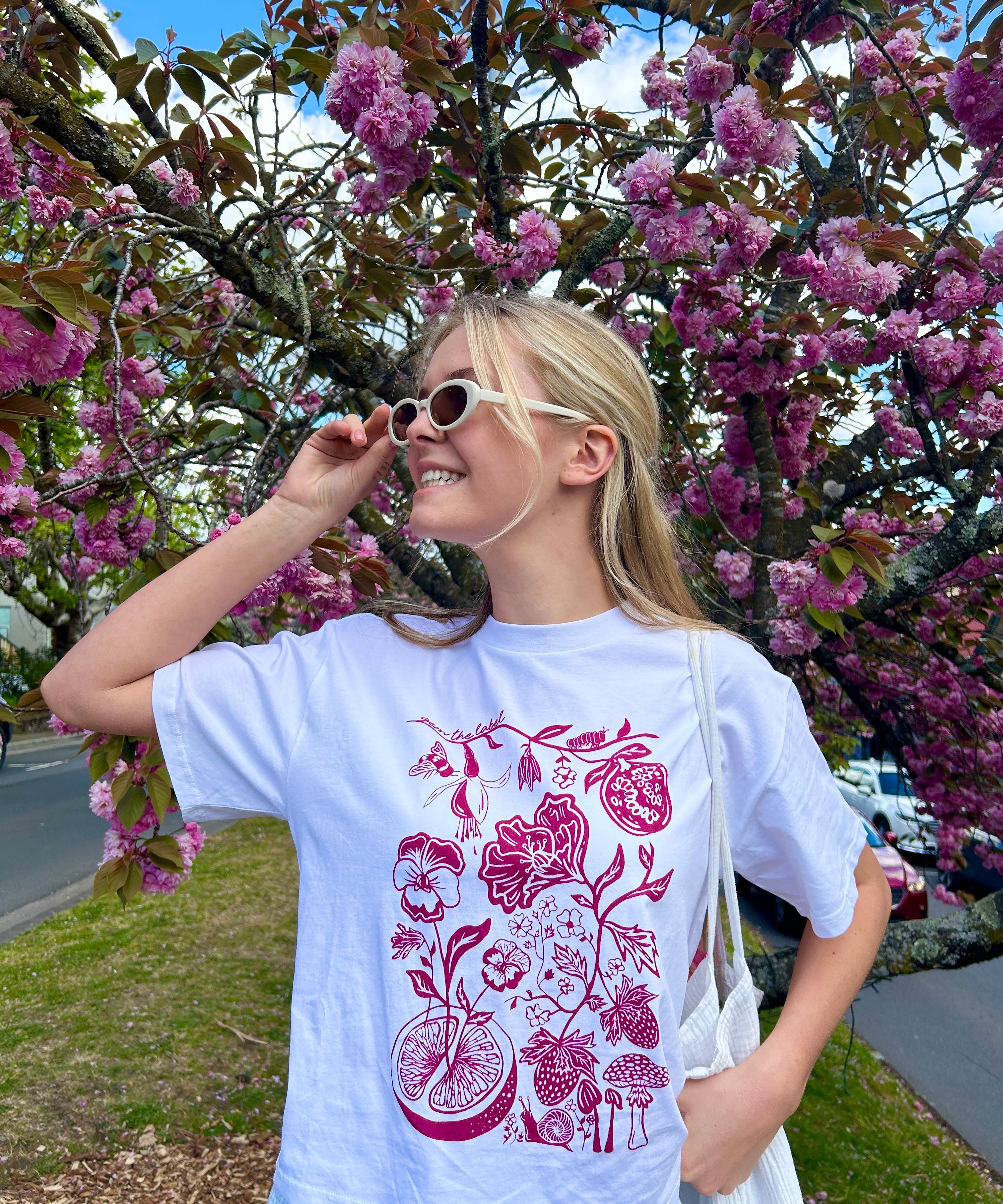 Dreamscape Tee- Pink
